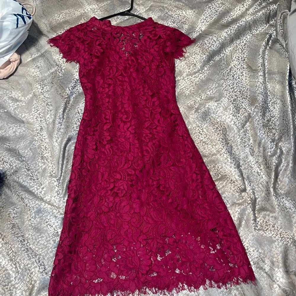 Very beautiful lace midi dress - Picture 6 of 9